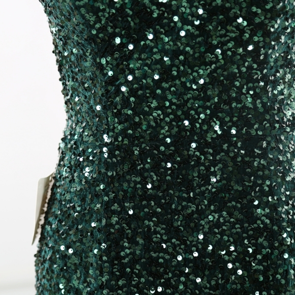 Colors size 6 Dark Green Sequin Velvet Mermaid Prom Gown - Picture 5 of 14